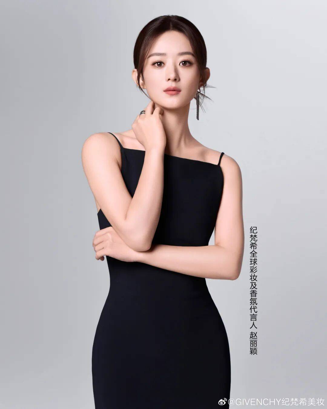 代言就有网友期待她的戛纳新造型了pg电子试玩入口李冰冰刚官宣新(图18) 代言就有网友期待她的戛纳新造型了pg电子试玩入口李冰冰刚官宣新(图18)